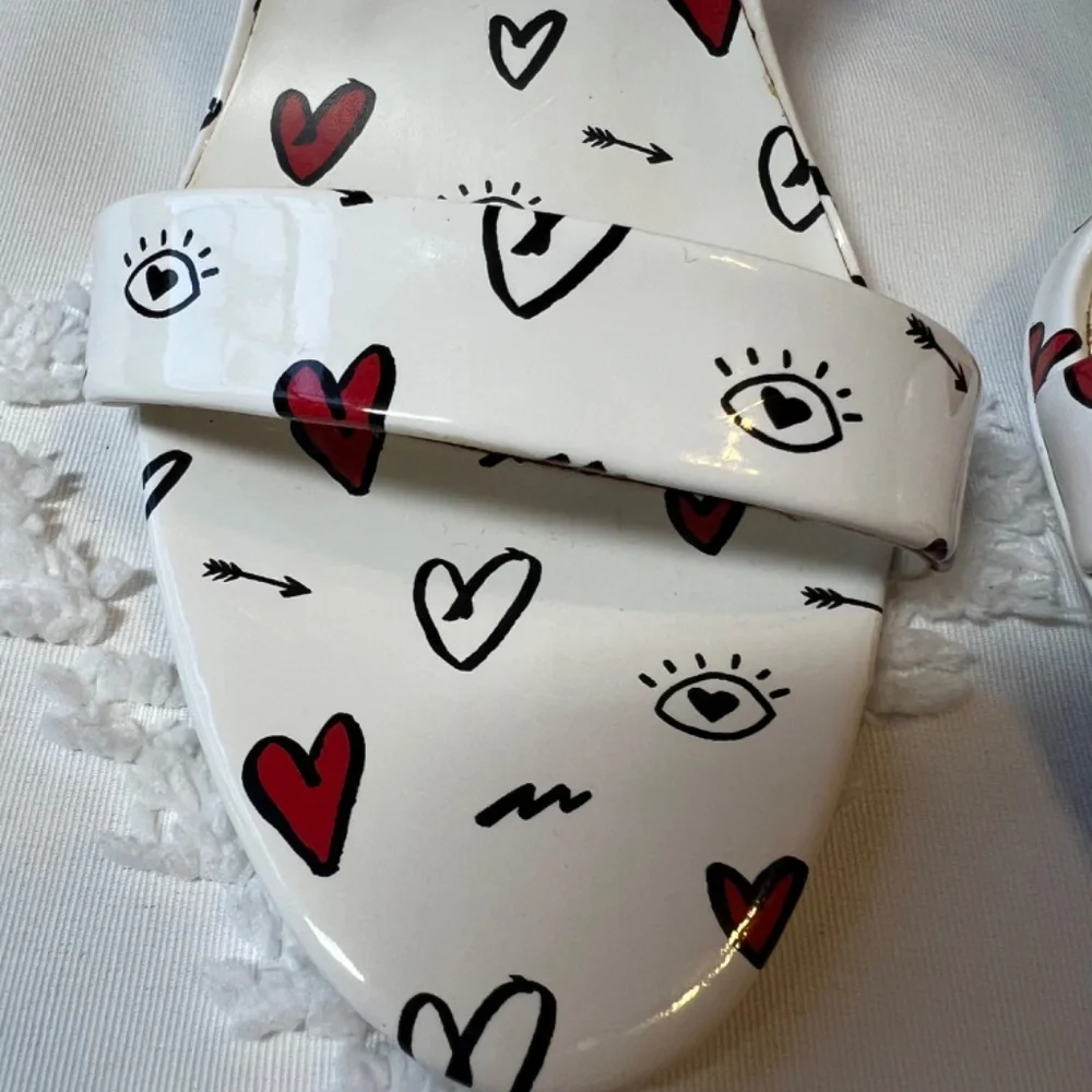 ALDO Brandii Milk Kiss Limited Edition Red Heart Heels SIZE 7.5 - Picture 11 of 15